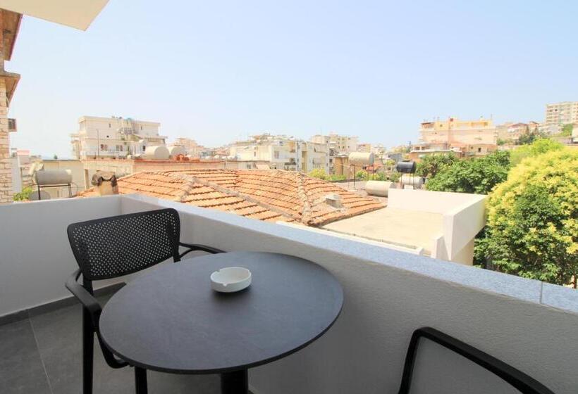 غرفة ديلوكس مزودة بشرفة, Qurku 2