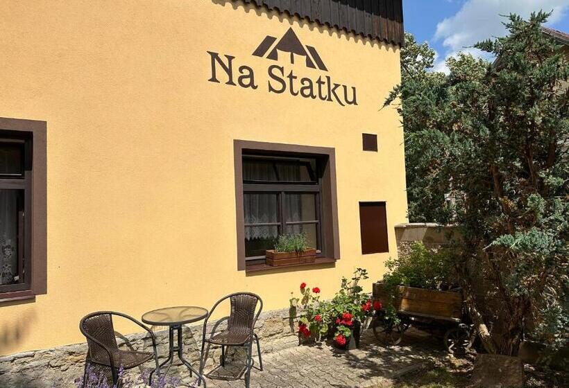 Lejlighed 1 Soveværelse, Na Statku Babiččino údolí