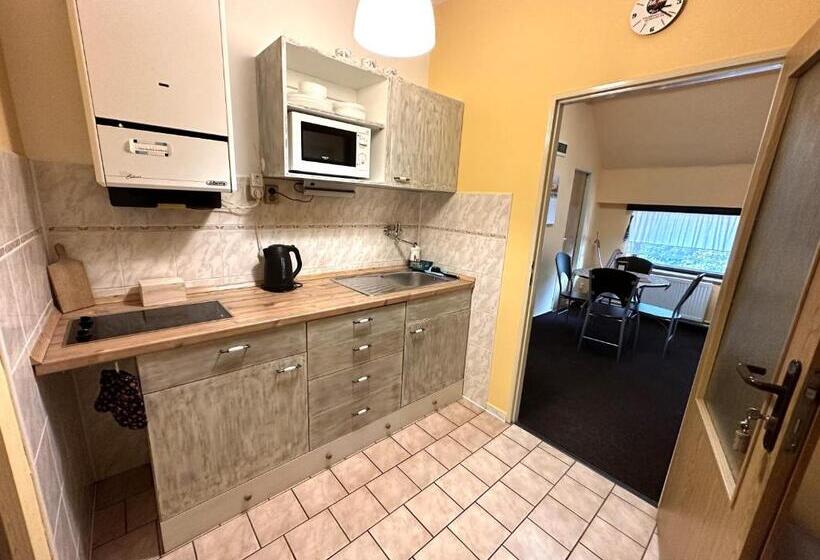 Familie Studio, Na Statku Babiččino údolí