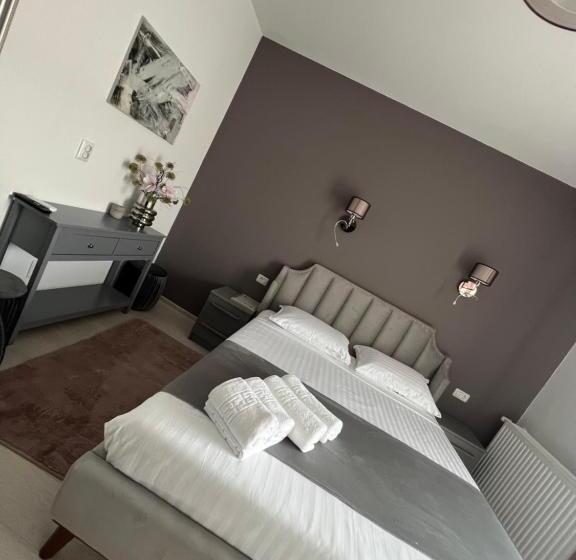 اتاق استاندارد با چشمانداز باغ, Pensiunea Heaven