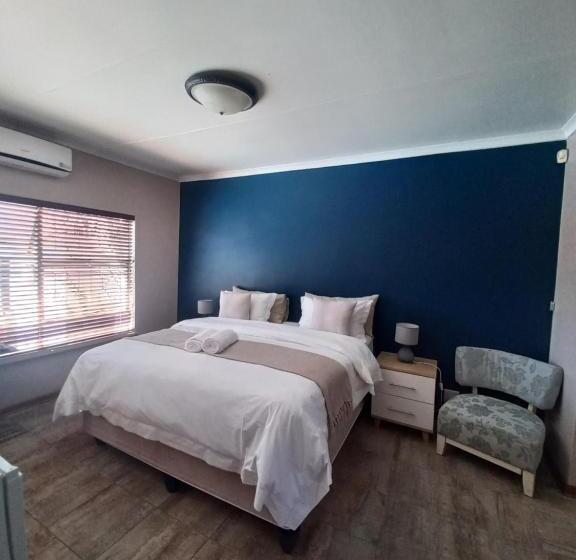 デラックススイート, 28 At Van Den Bos International Guesthouse