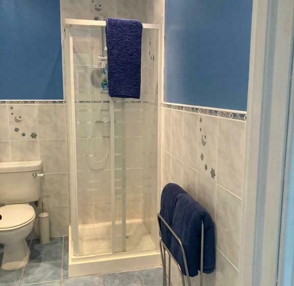 غرفة قياسية, Millfarm House