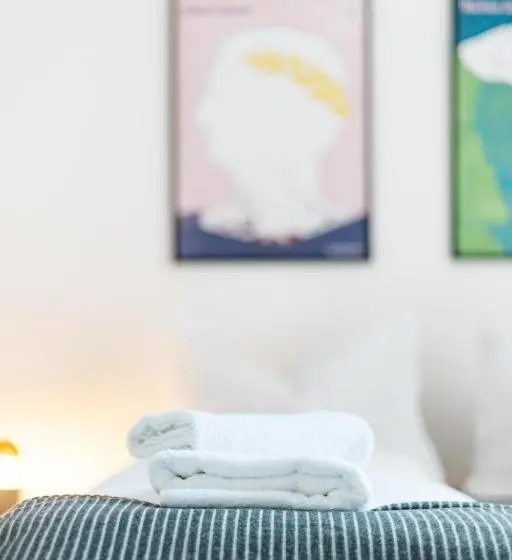 スタンダードスタジオ, Ko Living Space Am Neuen Theater   Altstadt   Street Art Design Apartments