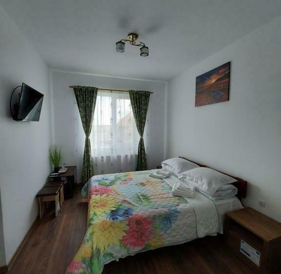 Номер Стандарт, Casa De La Baltă