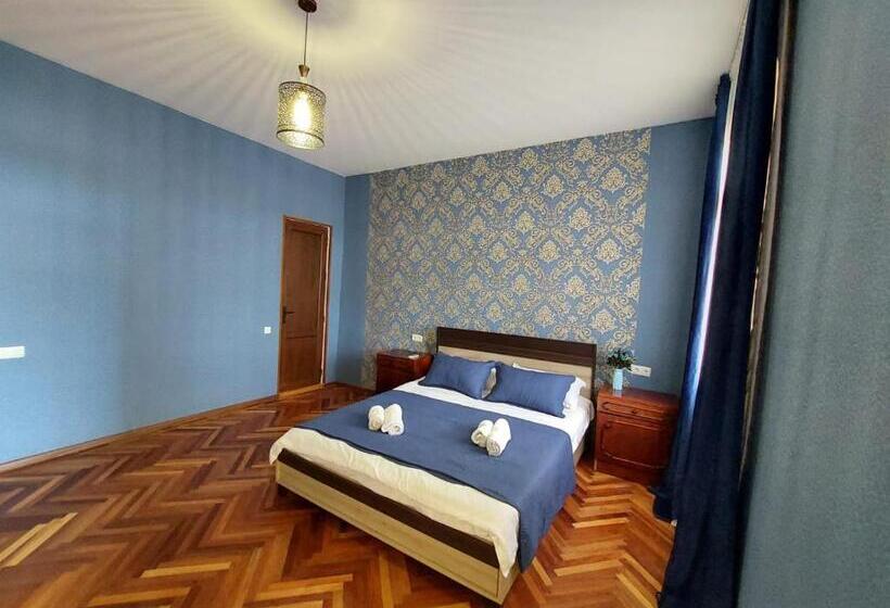 اتاق استاندارد با تراس, Guesthouse Door In Sighnaghi