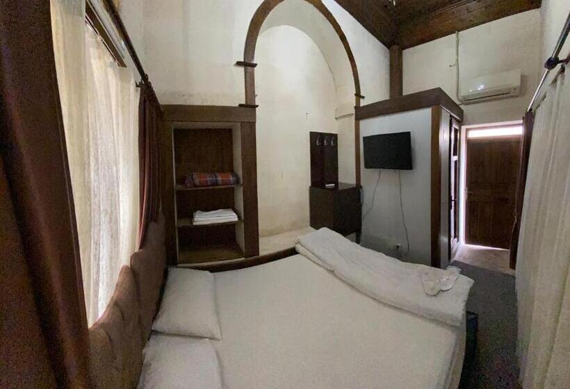 اتاق لوکس, Hanimağabuti̇k Otel