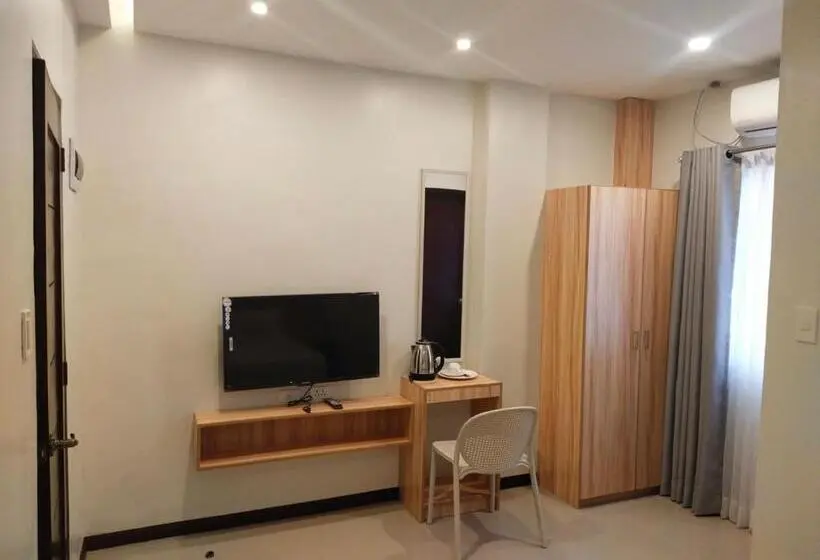 スタンダードルーム, Elti Suites By Bluebookers