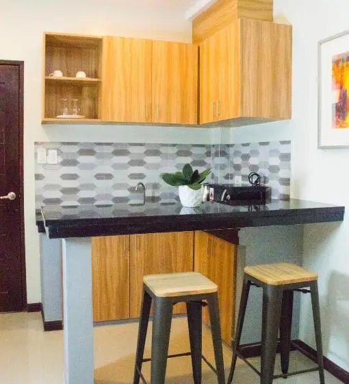 スタンダードスタジオ, Elti Suites By Bluebookers
