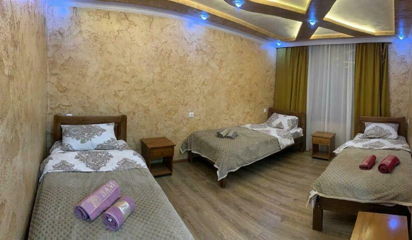 اتاق راحتی سه تخته, Guest House Diana