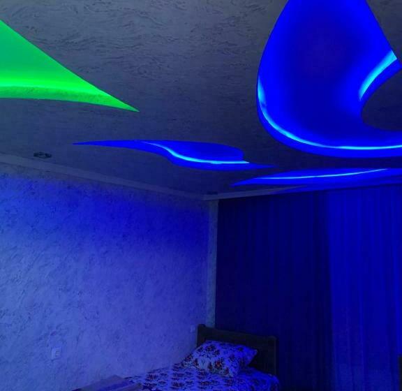 اتاق راحتی سه تخته, Guest House Diana