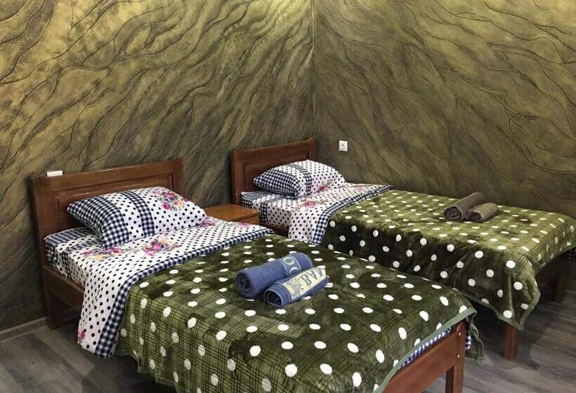 Deluxe Room Mountain View, Guest House Diana