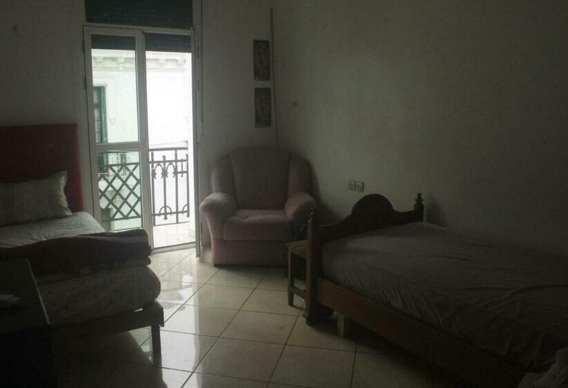 Habitació Estàndard amb Balconada, Aliens Home