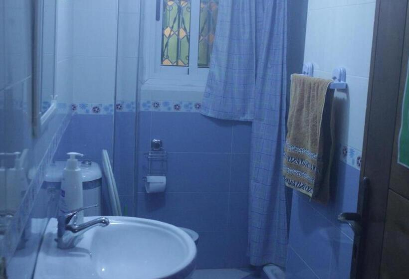 Habitació Economy, Aliens Home