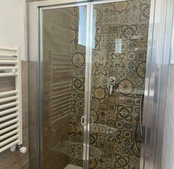 스탠다드 룸, Karis Kairos