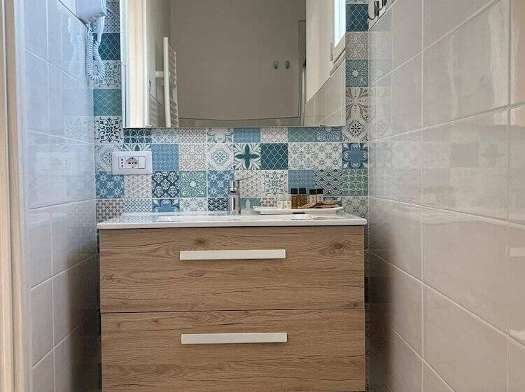 스탠다드 룸, Karis Kairos