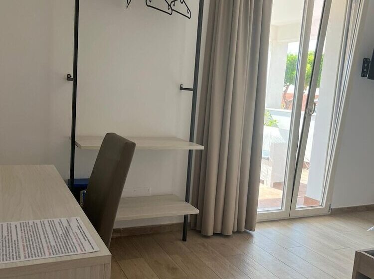 스탠다드 룸, Karis Kairos