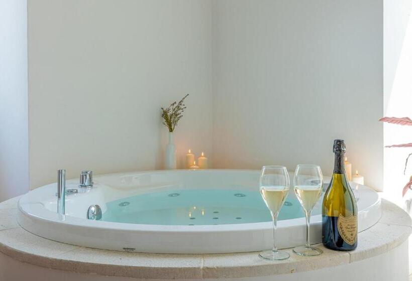 غرفة ديلوكس سرير كينج, Mastropà Exclusive Resort