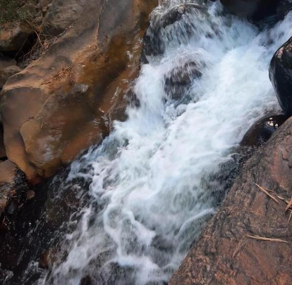 غرفة قياسية ثلاثية, Eco Aldea Topacio