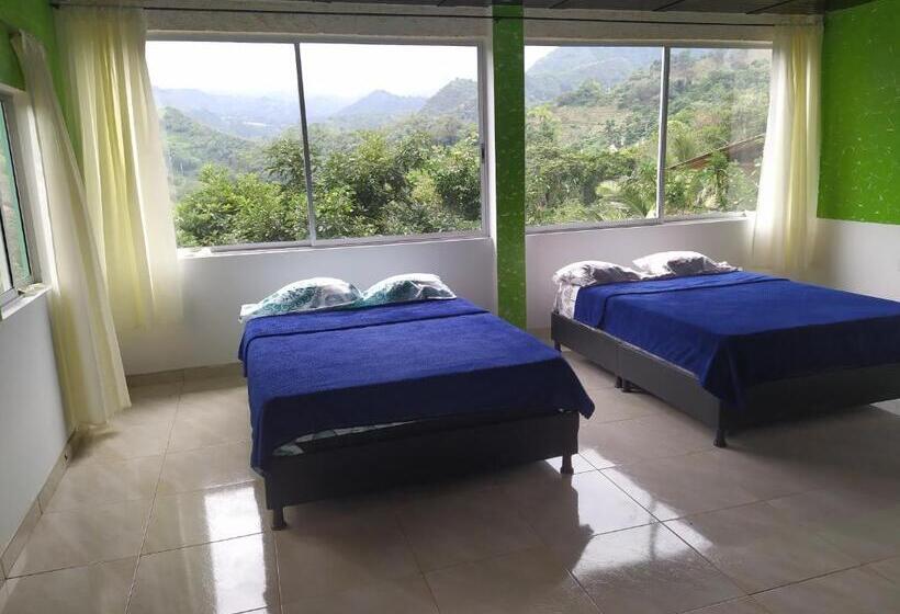 غرفة قياسية ثلاثية, Eco Aldea Topacio