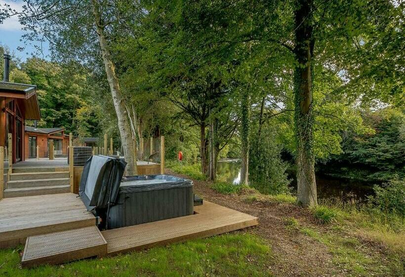 3间卧室的房子, Gadgirth Estate Lodges