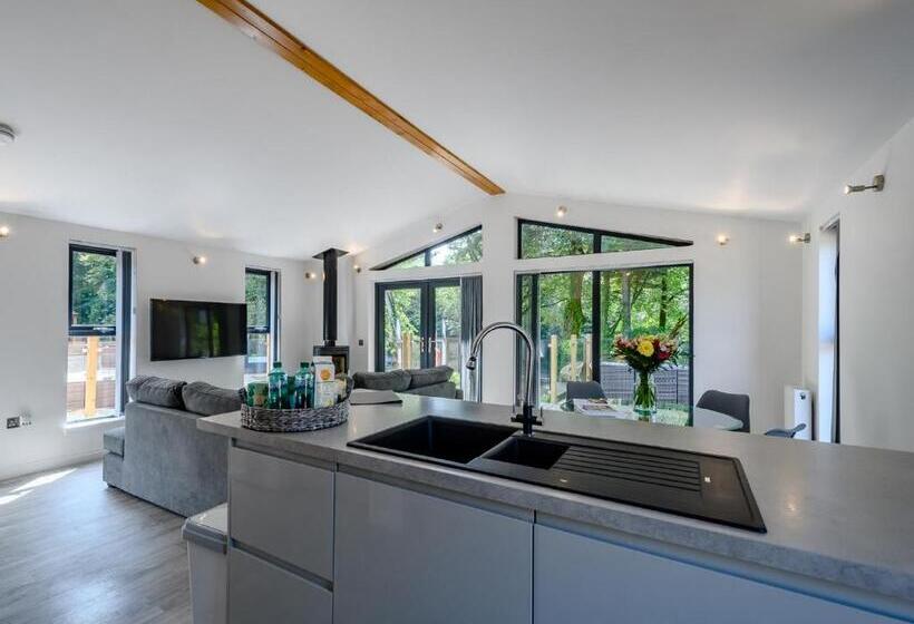 3间卧室的房子, Gadgirth Estate Lodges