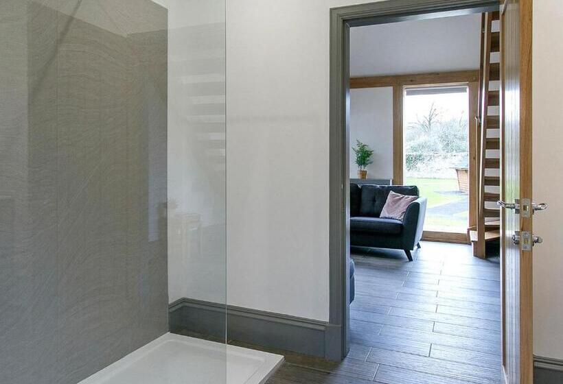 2间卧室的房子, Gadgirth Estate Lodges