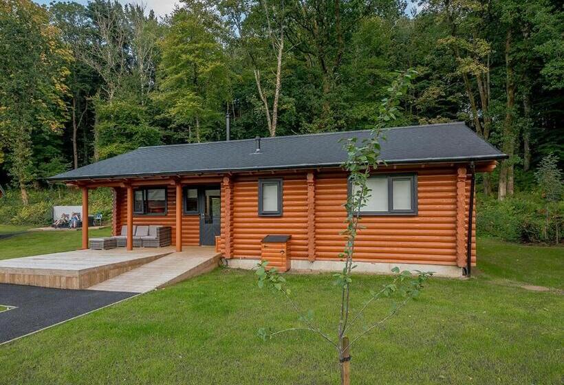 Дом 2 Спальни, Gadgirth Estate Lodges