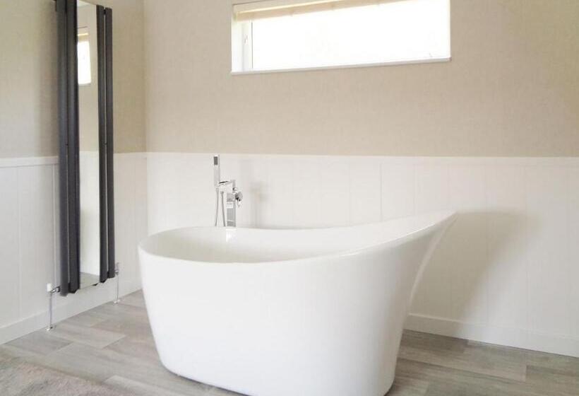 Дом 1 Спальня, Otters Mead Boutique Lodges