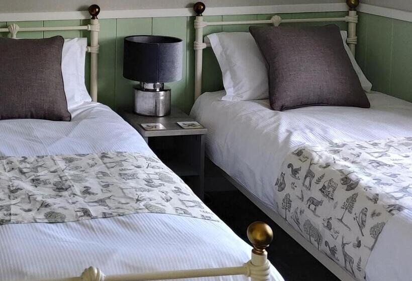 Дом 2 Спальни, Otters Mead Boutique Lodges