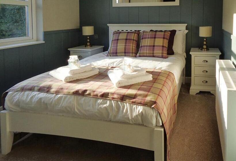 Дом 3 Спальни, Otters Mead Boutique Lodges