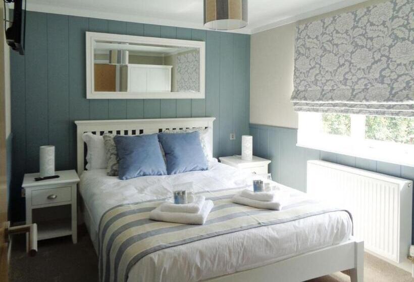 Дом 3 Спальни, Otters Mead Boutique Lodges