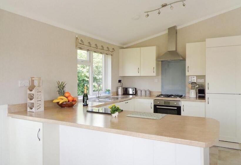 Дом 1 Спальня, Otters Mead Boutique Lodges