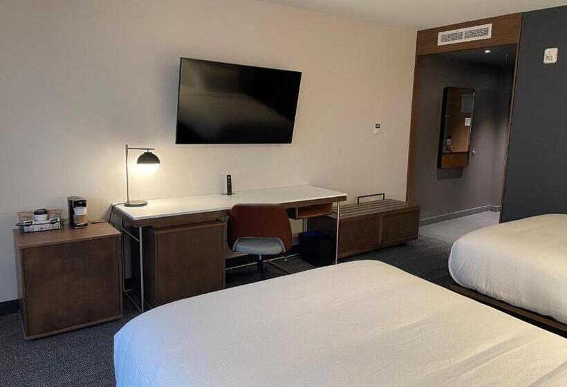スタンダードルーム, Courtyard By Marriott Montreal Midtown