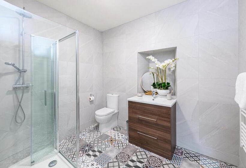 Superiorrum King Size Säng, Maple Valley Guesthouse