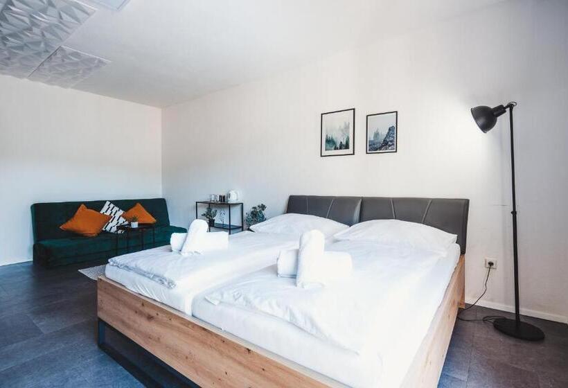 اتاق استاندارد سه تخته با بالکن, Villa Gall