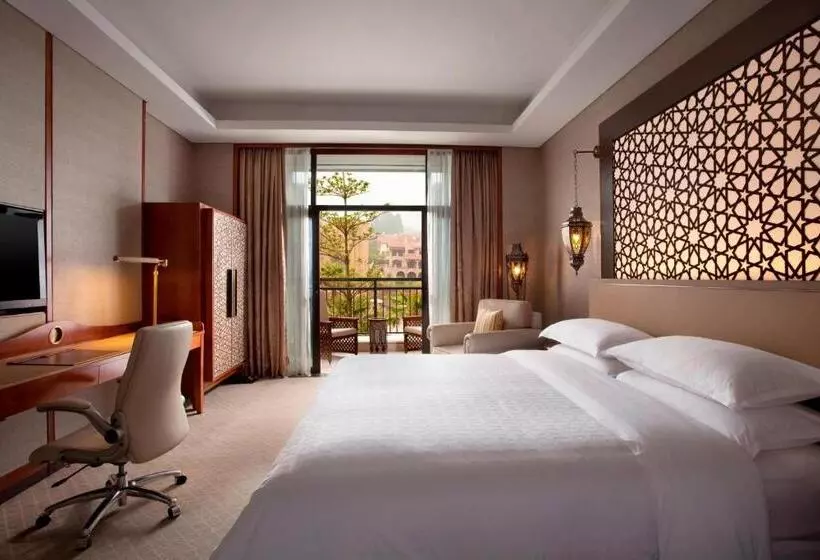 キングサイズベッドのデラックスルーム, Sheraton Qingyuan Lion Lake Resort