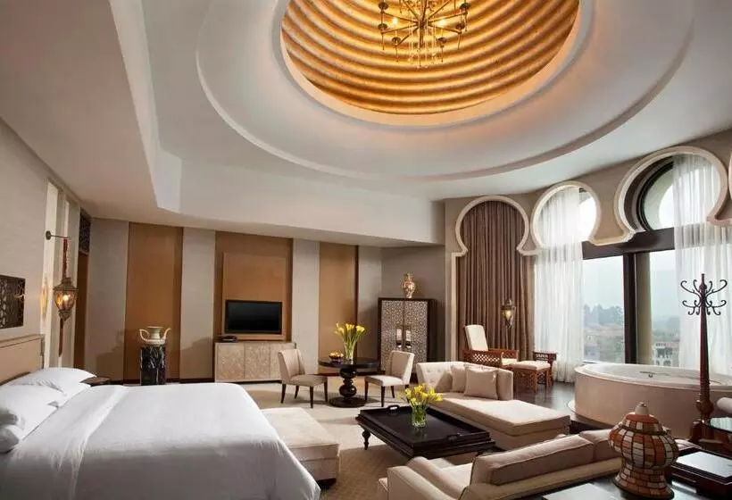 キングサイズベッドのスイートルーム, Sheraton Qingyuan Lion Lake Resort