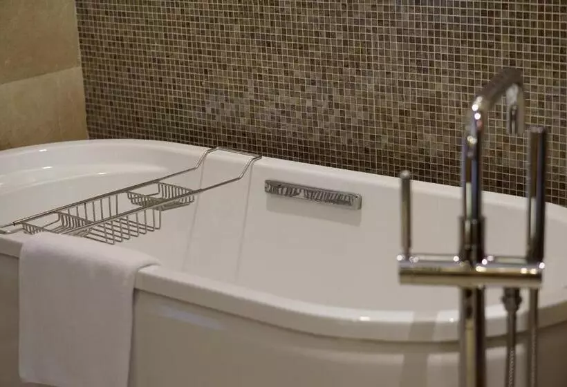 プレシデンシャルスイート２ベッドルーム, Sheraton Qingyuan Lion Lake Resort