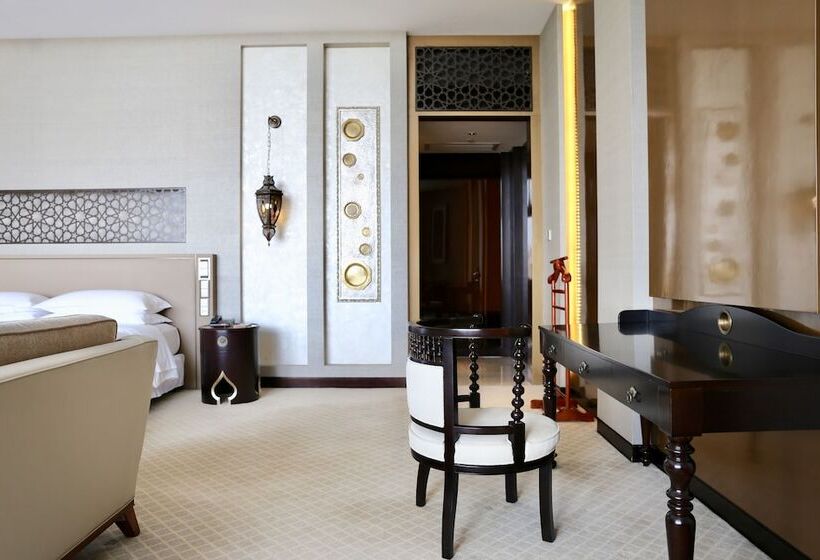 Люкс 2 Спальни, Sheraton Qingyuan Lion Lake Resort