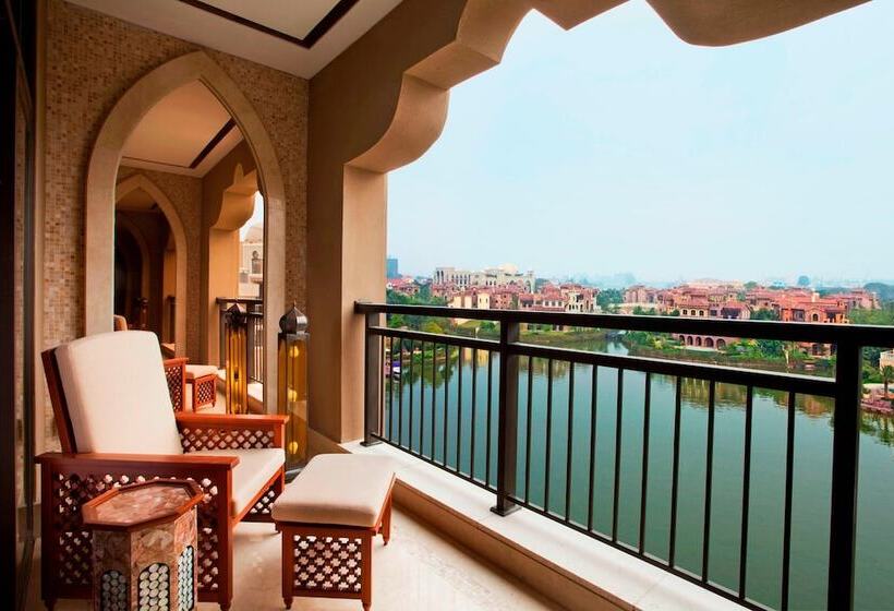 חדר דלוקס נוף לאגם, Sheraton Qingyuan Lion Lake Resort