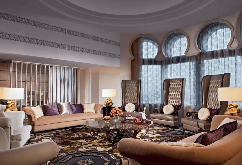 סוויטה נשיאותית 2 חדרים, Sheraton Qingyuan Lion Lake Resort