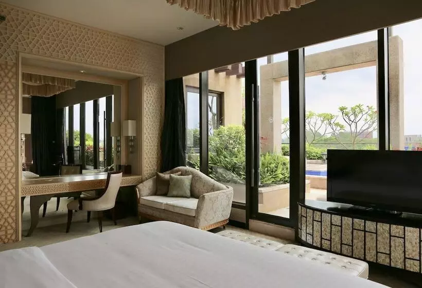 プレシデンシャルスイート２ベッドルーム, Sheraton Qingyuan Lion Lake Resort