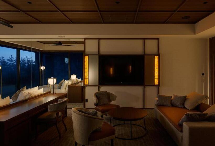 اتاق خانوادگی با چشمانداز دریا, Goto Retreat By Onko Chishin