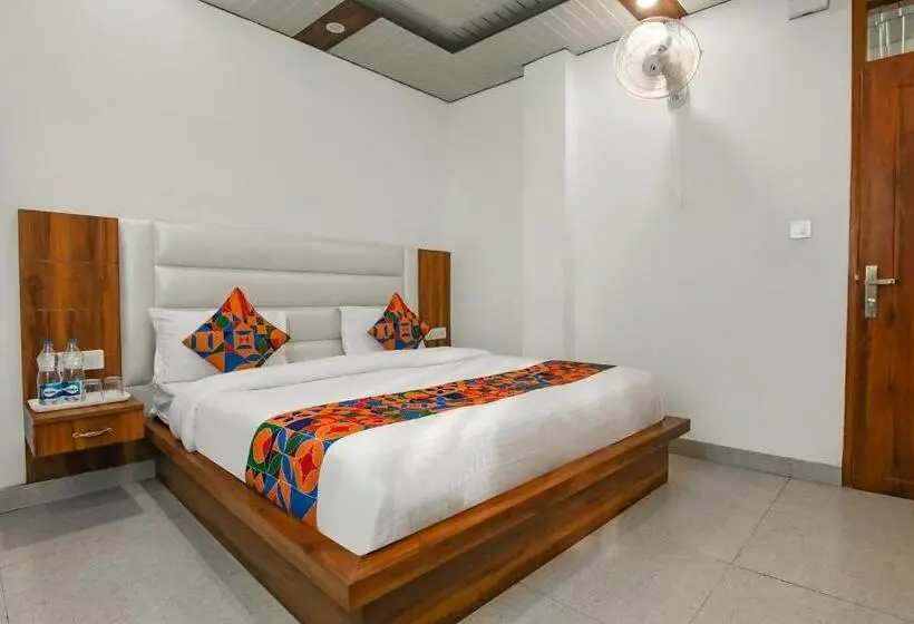 اتاق لوکس, Fabexpress Sagar Residency