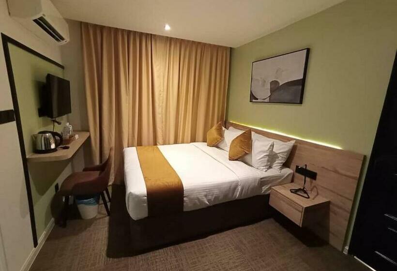 اتاق لوکس, Dê Moccis Boutique