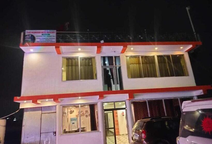 标准间, Pop 91414 The Hunger Bite Resort