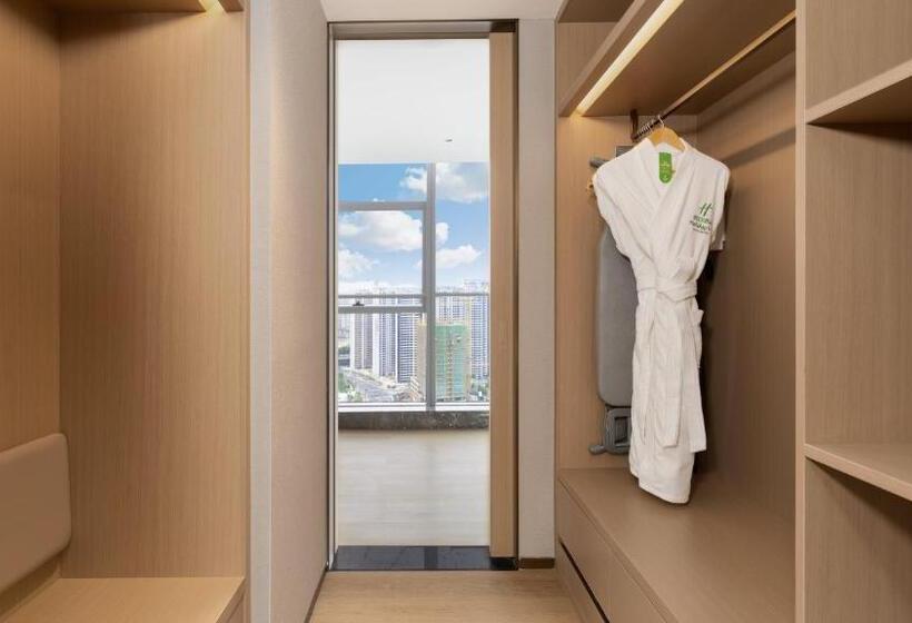 스위트 킹사이즈 침대, Holiday Inn Changsha Malanshan, An Ihg