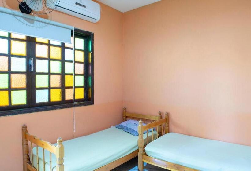 Четырехместный Номер Стандарт, Oyo Pousada Simone