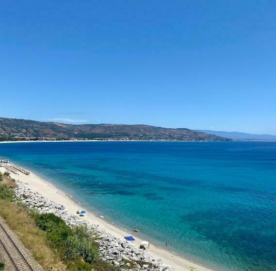 スタンダード４人部屋, Amoenus Bed & Breakfast