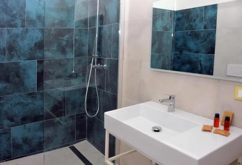 Classic room with balcony, Bluotranto